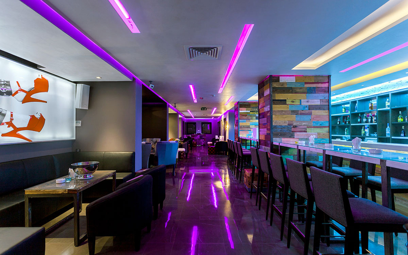 Food & Drinks 5, Business Hotel, Bab Bhar