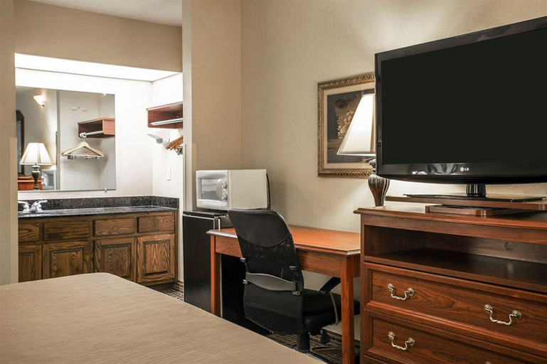 Exterior & Views 2, Quality Inn Waynesboro, Burke