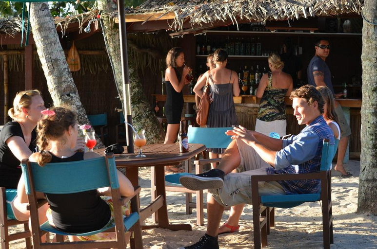 Food & Drinks 5, Castaway Resort, Rorotonga