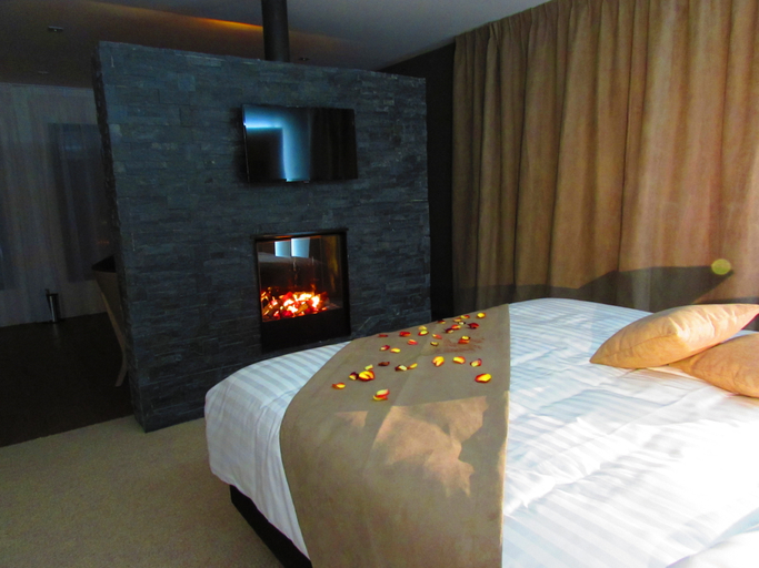 Bedroom 3, Brit Hotel Privilege Plerin, Côtes-d'Armor