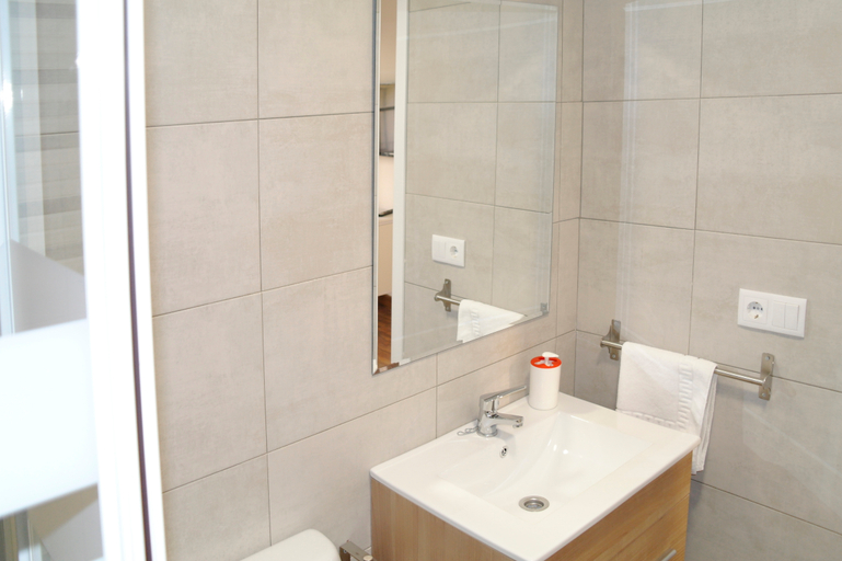 Bathroom 4, Apartamentos Down Town 13, Valencia