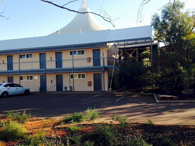 Exterior & Views 2, Roxby Downs Motor Inn, Roxby Downs