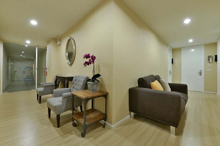 Dining Room 16