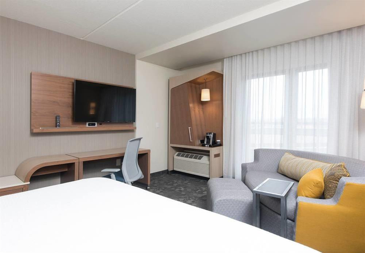 Bedroom 2, Courtyard by Marriott Holland Downtown, Ottawa