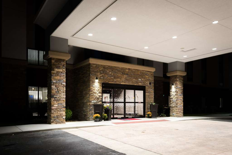 Public Area 3, Hampton Inn & Suites Hammond, Lake