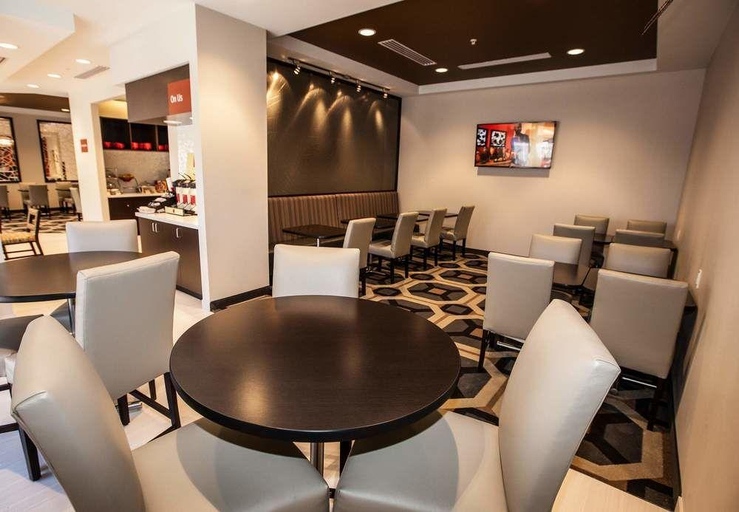 Food & Drinks 5, TownePlace Suites Boynton Beach, Palm Beach