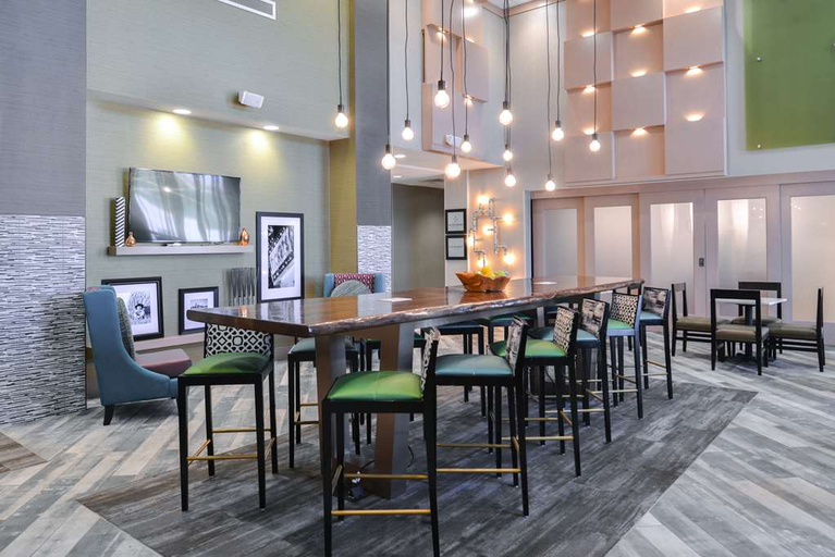 Food & Drinks 5, Hampton Inn & Suites Altoona Des Moines, Polk