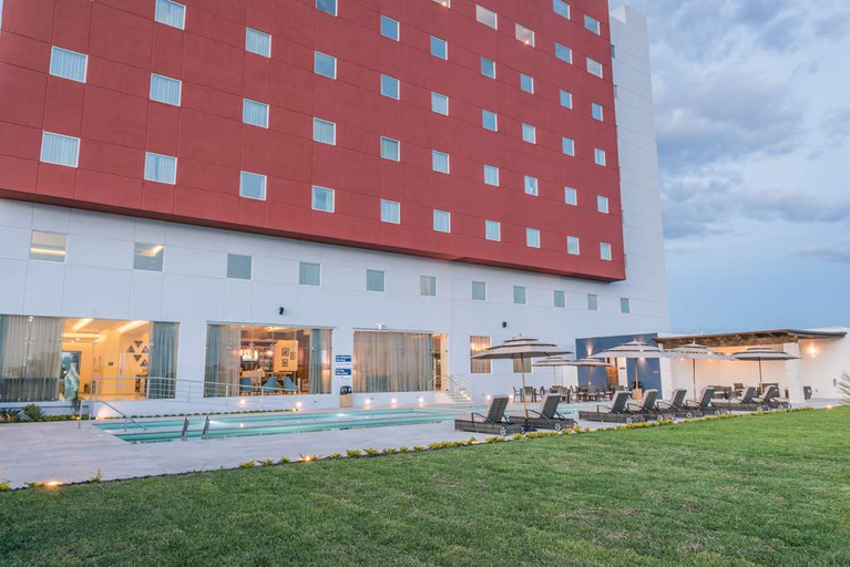 Exterior & Views 4, Hampton Inn & Suites by Hilton Salamanca Bajio, Salamanca