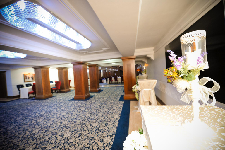 Food & Drinks 4, Hotel Cornul Vanatorului, Pitesti