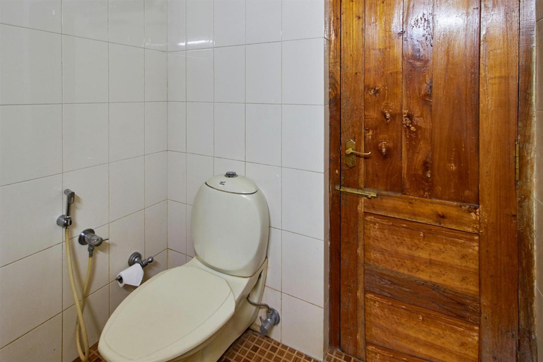 Bathroom 3, Sterling Woods N` Spice, Thekkady, Theni