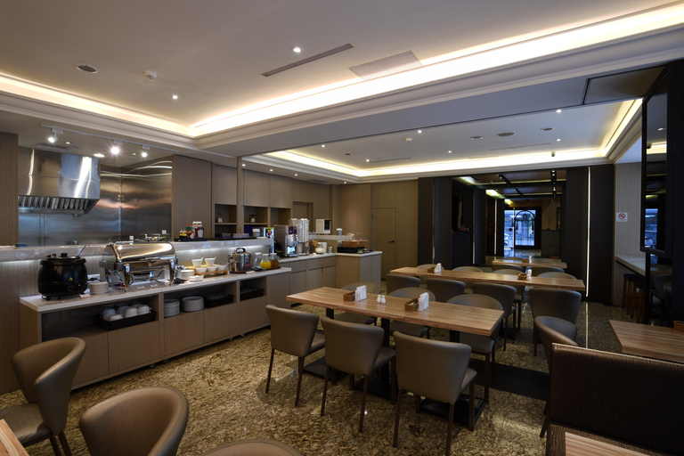 Food & Drinks 4, East Dragon Hotel, Taipei City