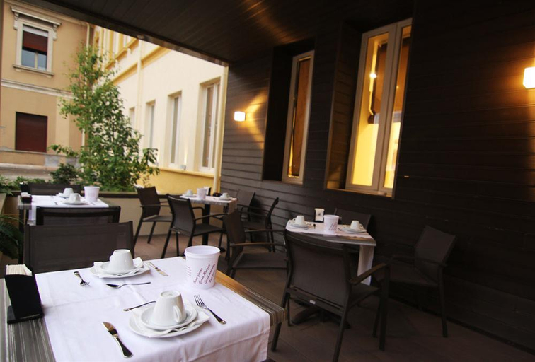 Food & Drinks 5, Sole Hotel Verona, Verona
