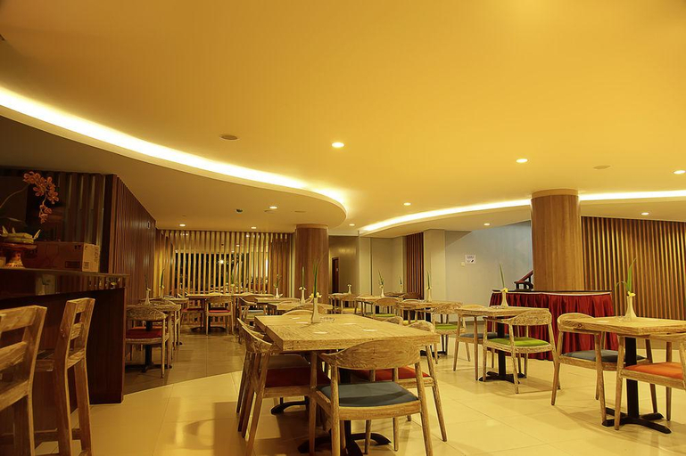 Food & Drinks 5, Santosa City Hotel, Denpasar