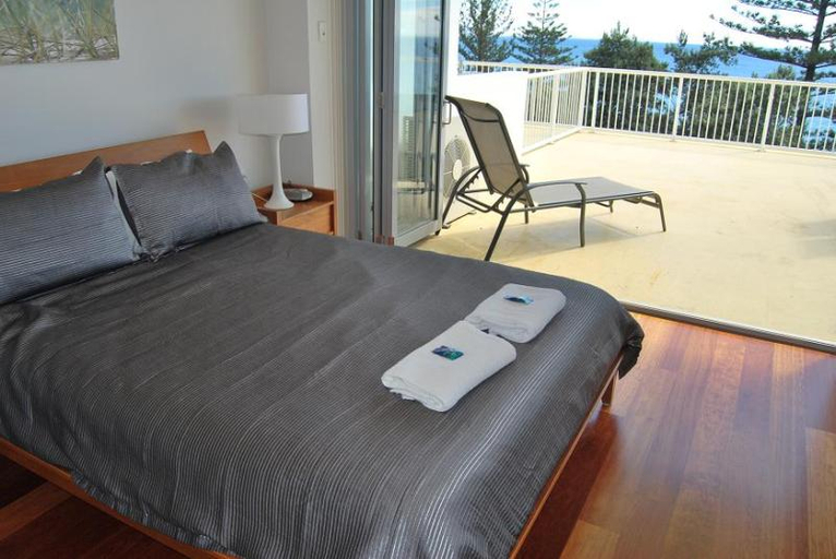 Bedroom 2, Hillhaven Holiday Apartments, Gold Coast