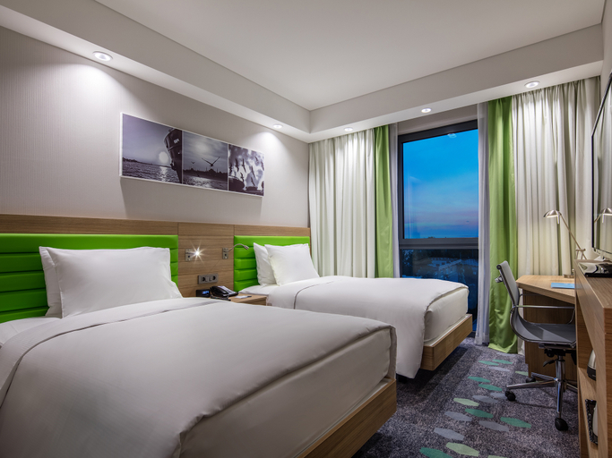 Bedroom 3, Hampton By Hilton Istanbul Zeytinburnu, Fatih