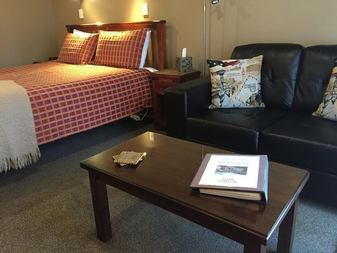 Bedroom 2, Settlers Motel, Hurunui