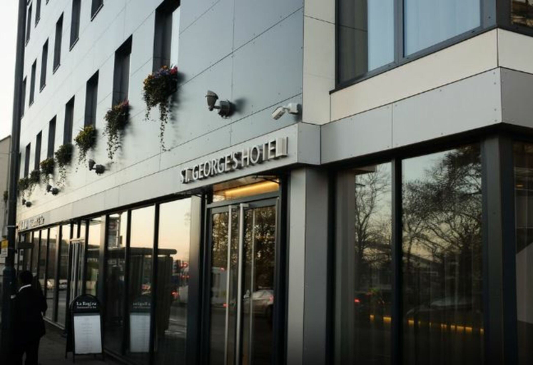 Public Area 3, St George Hotel Wembley, London