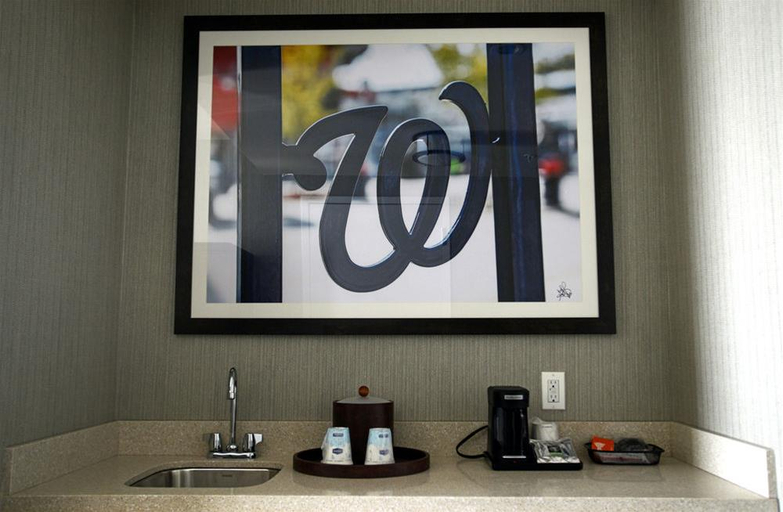 Exterior & Views 2, Hampton Inn & Suites Washington DC-Navy Yard, Washington D.C.