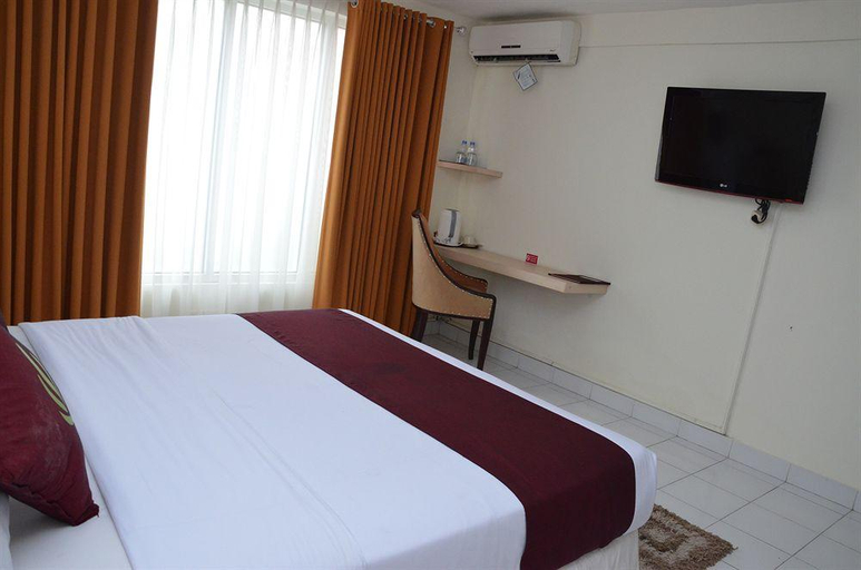 Bedroom 4, Santosa City Hotel, Denpasar