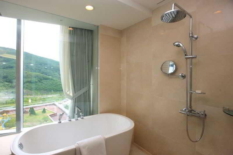 Bathroom 5, Kangwon Land Hotel, Jeongseon