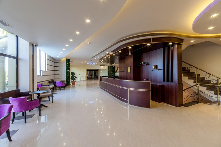 Public Area 2, Sir Royal, Municipiul Bucuresti