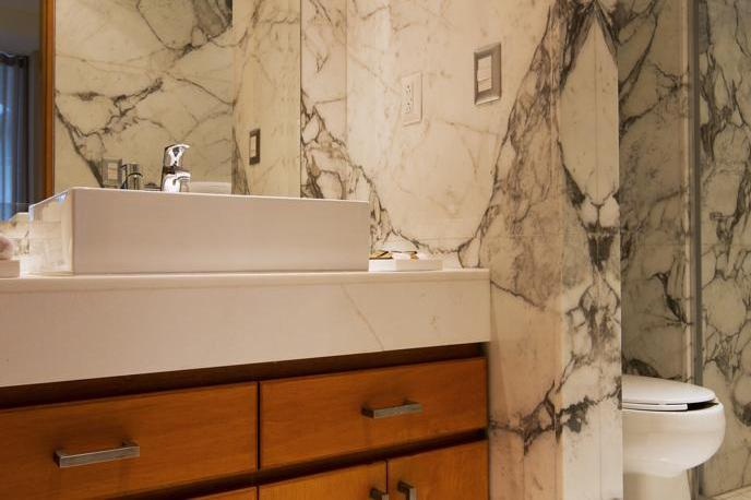 Bathroom 4, Pennsylvania Suites, Mexico City