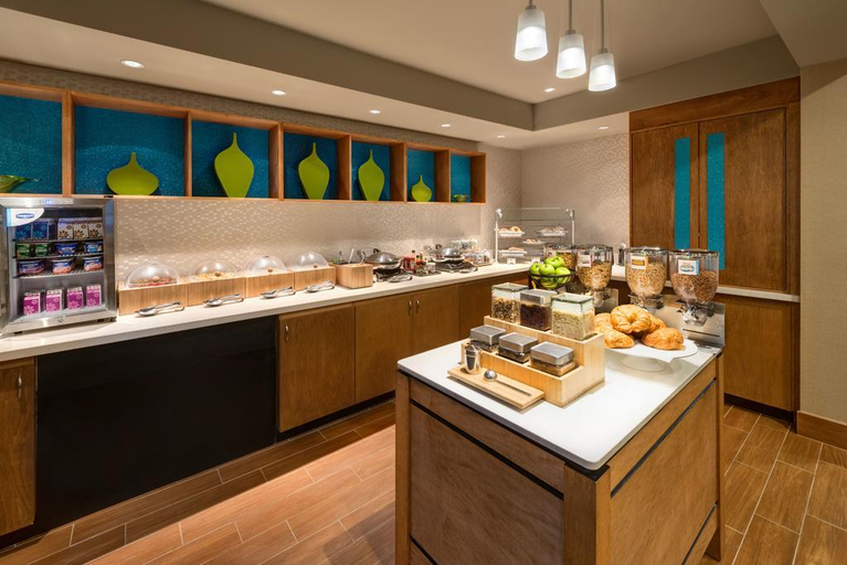 Food & Drinks 5, SpringHill Suites by Marriott Mishawaka-University Area, Saint Joseph