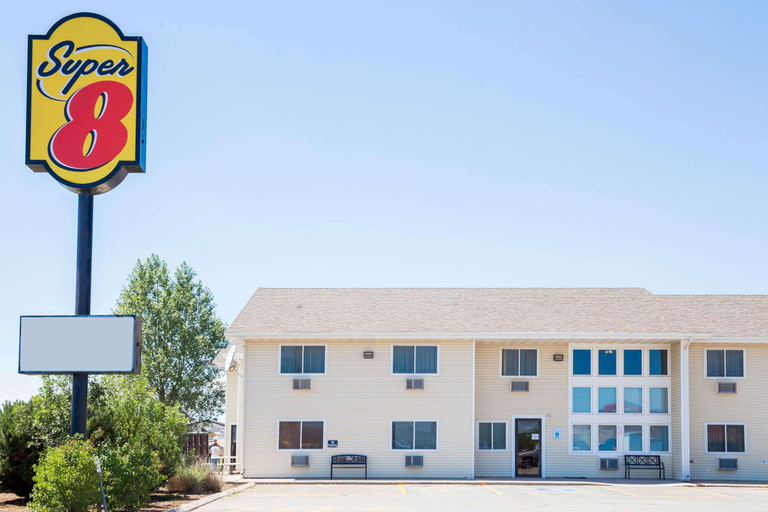 Exterior & Views 2, Super 8 by Wyndham Lewistown, Fergus
