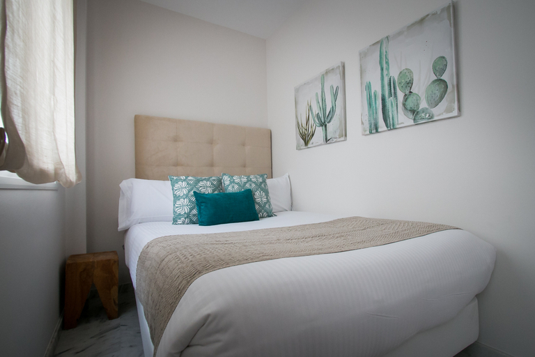Bedroom 3, Holidays2Malaga Suites Apartments, Málaga