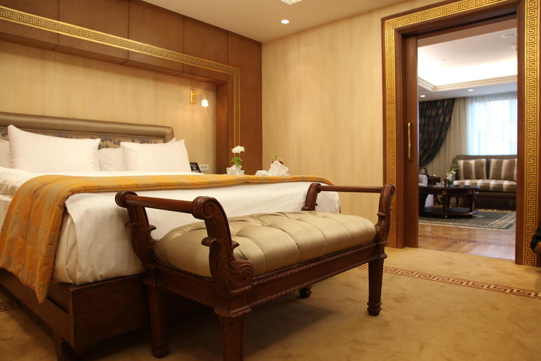 Bedroom 3, Helnan Landmark Hotel, New Cairo City