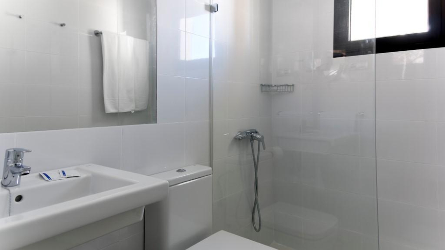 Bathroom 3, FBC Fortuny Resort, Las Palmas