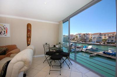 Coast and Country Accommodation, Cacadu