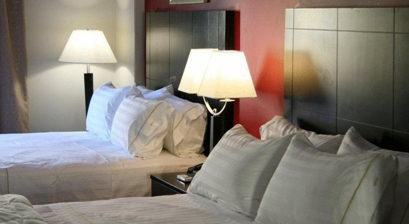 Bedroom 3, Hampshire Hotel, iLembe