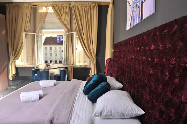 Bedroom 3, Oval Main Square Apartment, Zagreb