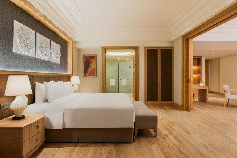 Bedroom 4, ZhuhaiChimelong Hengqin Bay Hotel, Zhuhai