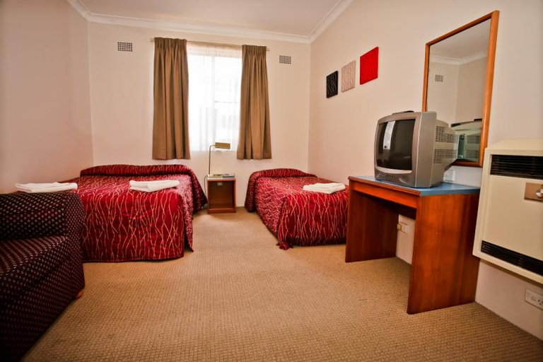 Exterior & Views 2, Abbotsleigh Motor Inn, Armidale Dumaresq