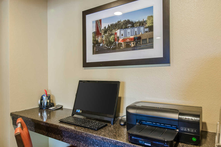 Public Area 2, Comfort Inn & Suites Ashland, Jackson