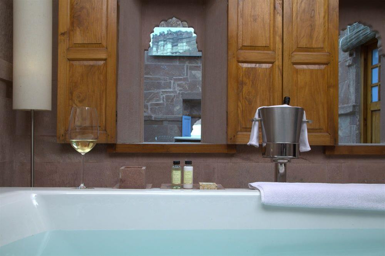 Bathroom, Hotel Raas, Jodhpur