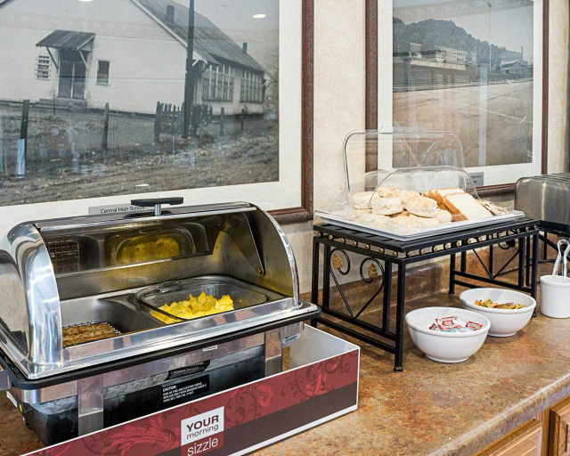 Food & Drinks 5, Quality Inn & Suites, Wise