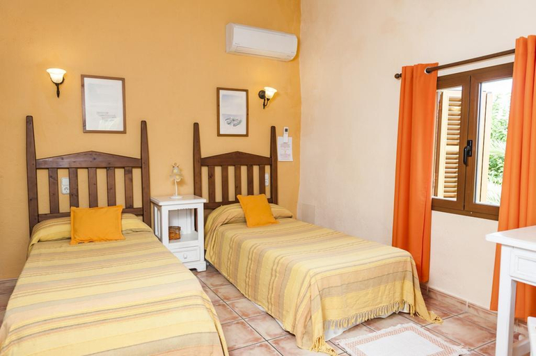 Bedroom 3, Can CorrO - Villa With Private Pool In Alcudia, Baleares