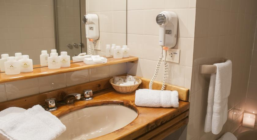 Bathroom 5, Pailahue Lodge & Cabañas, Bariloche