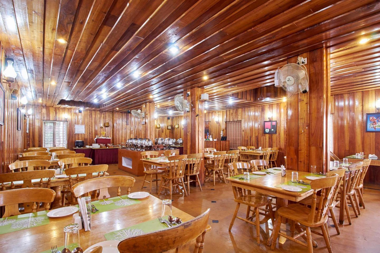 Food & Drinks 5, Sterling Woods N` Spice, Thekkady, Theni
