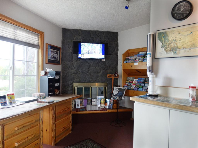 Exterior & Views 2, Hampton Inn & Suites Whitefish, Flathead