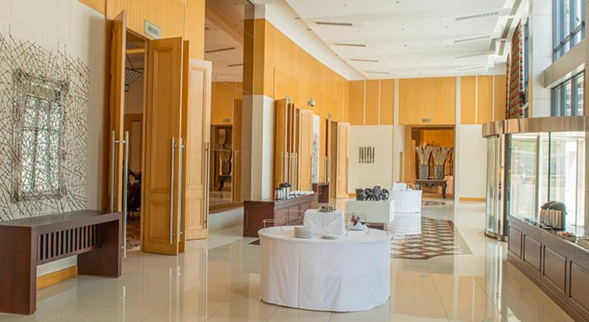 Bathroom 5, President Hotel at Umodzi Park, Lilongwe City