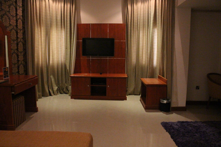 Bedroom 3, Riviera Hotel, Manama