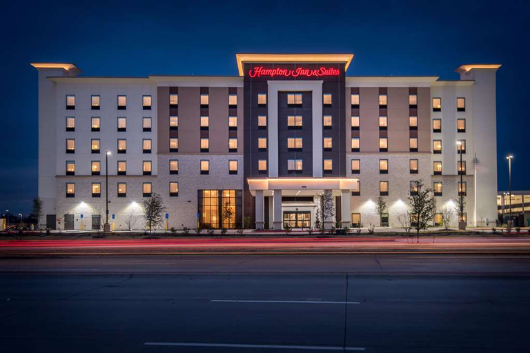 Exterior & Views 2, Hampton Inn & Suites Dallas-The Colony, Denton