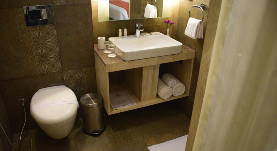 Bathroom 3, Hotel Citrus Prime, North Goa