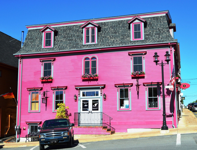 Exterior & Views 2, Mariner King Inn, Lunenburg