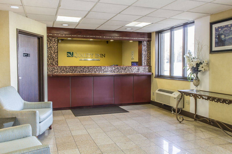 Public Area 4, Quality Inn Cromwell - Middletown, Middlesex