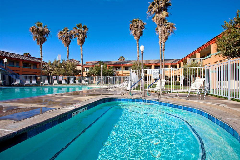 Sport & Beauty 3, Spark by Hilton Santa Nella, Merced